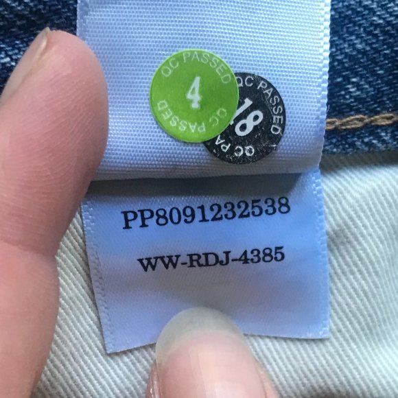 NWOT Everlane Cheeky Long Short - Picture 5 of 10